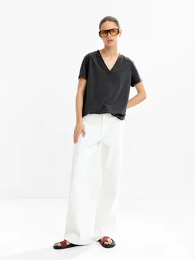 V-Neck Basic T-Shirt 231901 — image 3