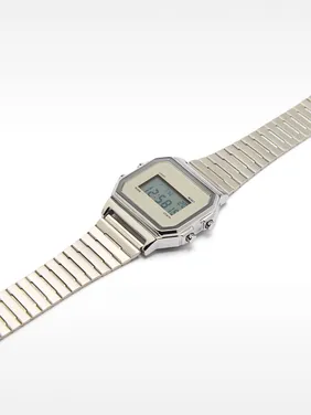 Digital Watch With Stainless Steel Bracelet 234090 — image 4