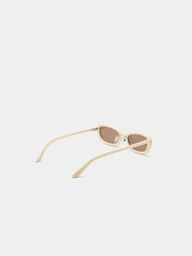 Cat Eye Sunglasses 241144 — image 4