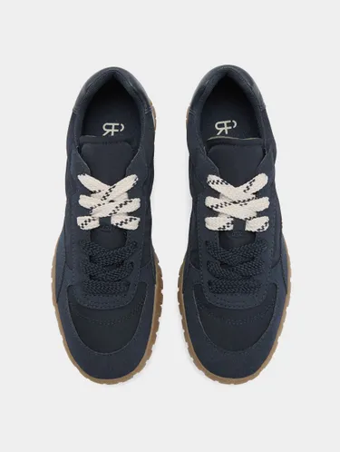 Monochromatic Sneakers 243517 — image 1