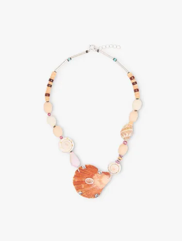 Short Necklace With Shells 247773 — image 1