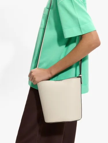Crossbody Bag With Texture And Removable Pouch 247890 — image 3
