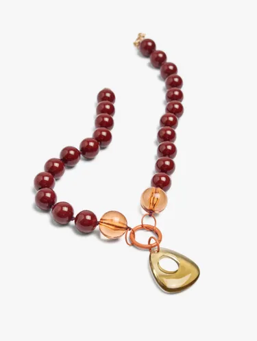 Resin Bead Necklace With Oval Pendant 251718 — image 2