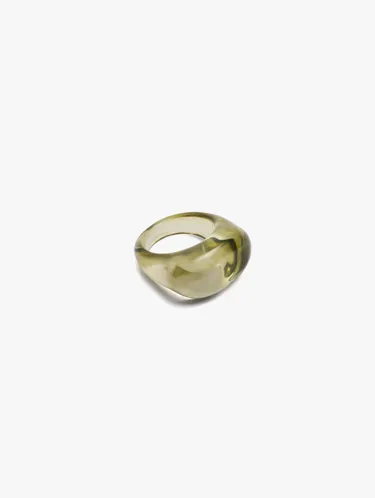 Oval Transparent Resin Ring 251728 — image 2