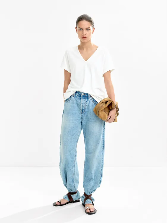 V-Neck Basic T-Shirt 231906 — image 3