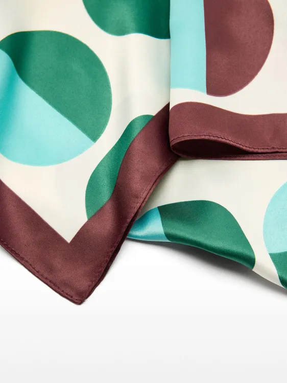 Print Square Scarf 236840 — image 1