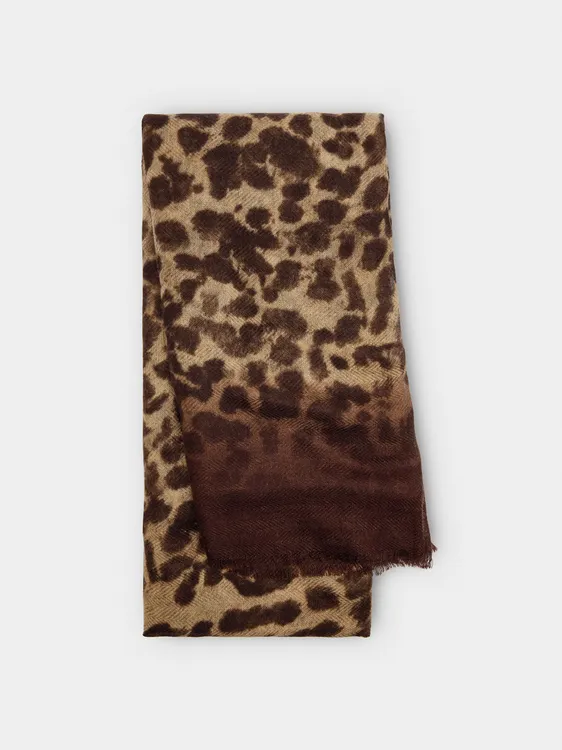Scarf With Animal Printed 240414 — image 2