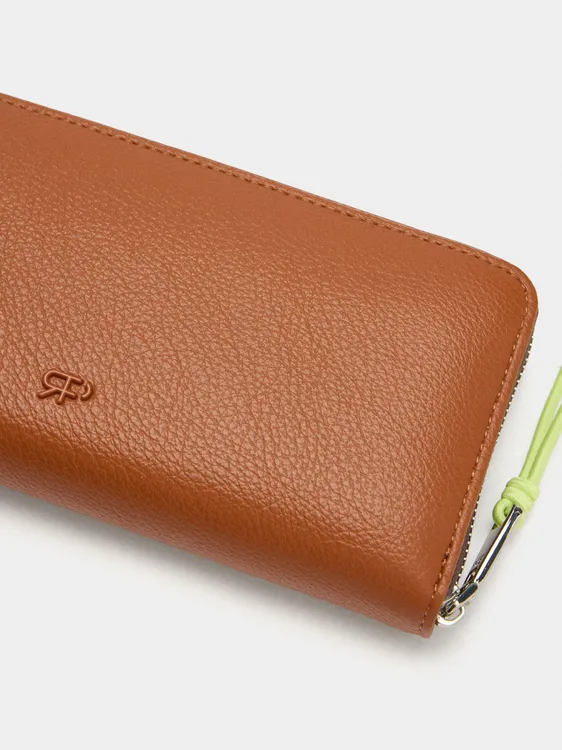 Wallet With Texture And Zipper Closure 244842 — image 3