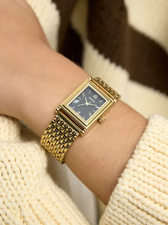 Square Watch With A Stainless Steel Bracelet 245235 — image 3