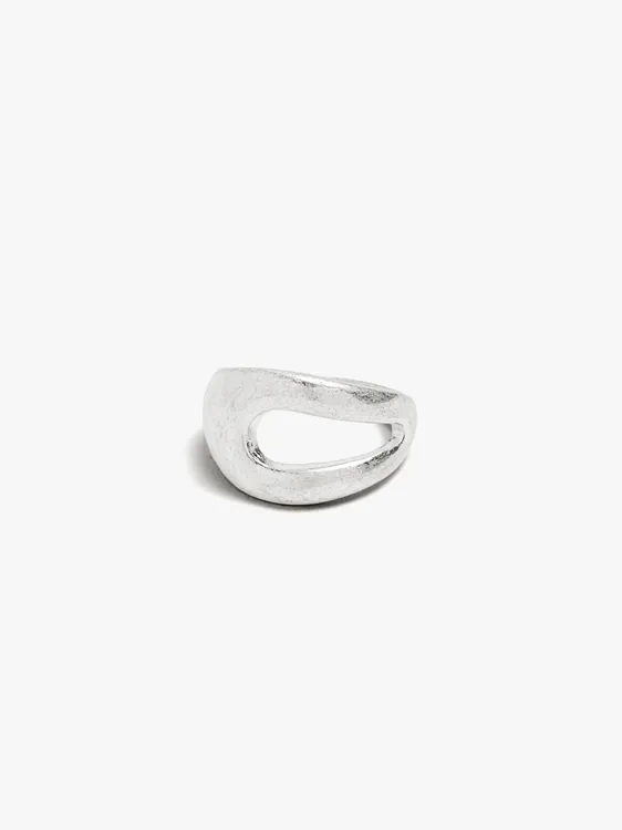 Ring With Elongated Band 247552 — image 1