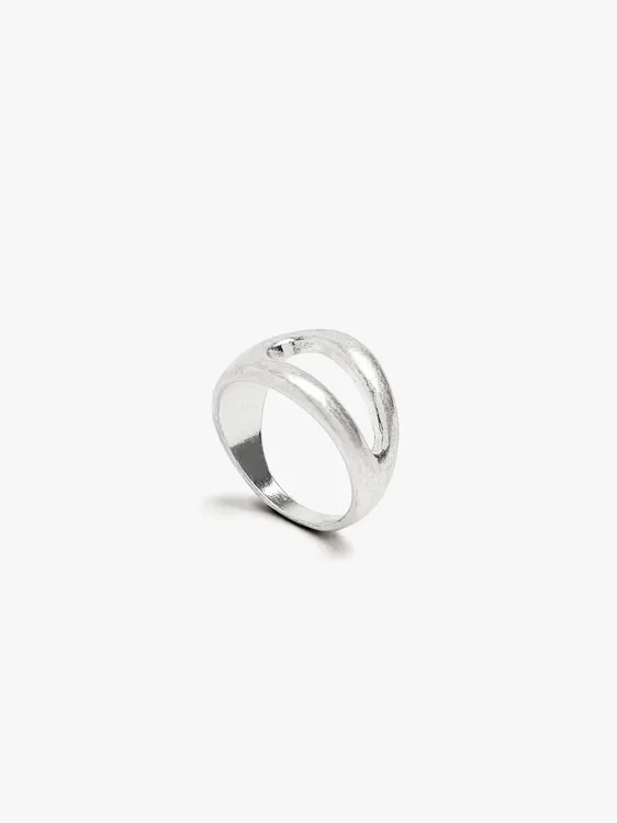 Ring With Elongated Band 247552 — image 2