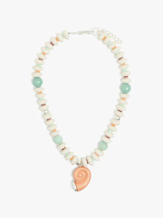 Necklace With Shell Beads With Snail Spiral Pendant 247781 — image 1