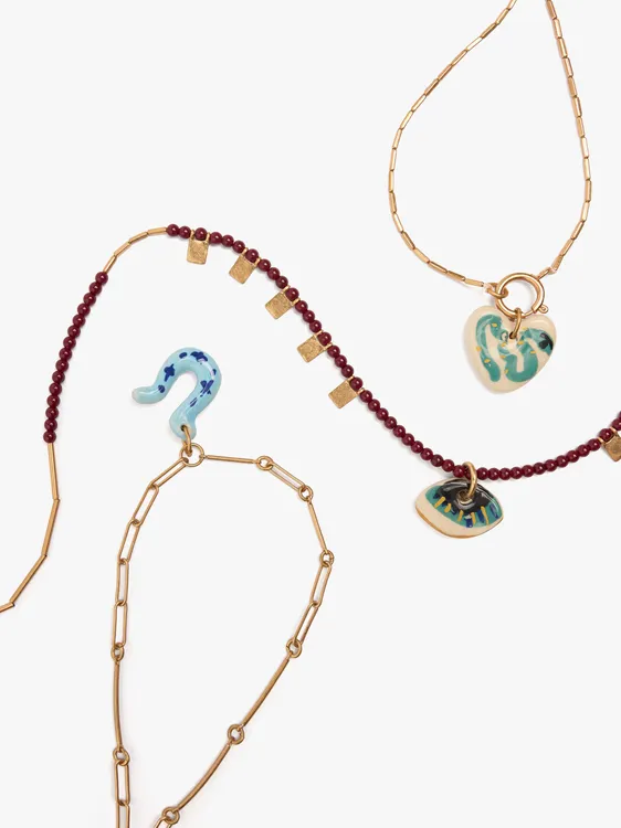 Set Of Three Necklaces With Ceramic Pendants 250399 — image 2