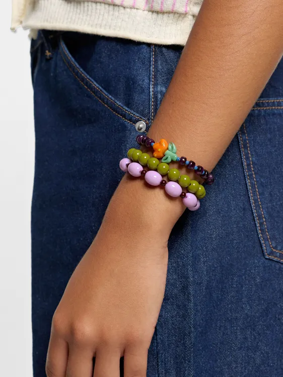 Set Of Elastic Bracelets With Flower Detail 250601 — image 3