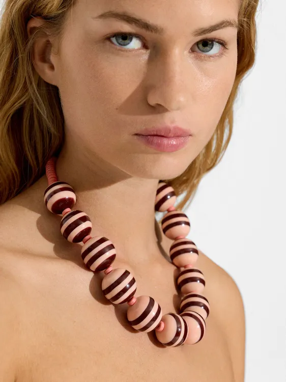 Short Necklace With Striped Beads 250946 — image 3