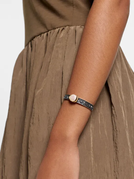 Engraved Bangle With Freshwater Pearl 251073 — image 3
